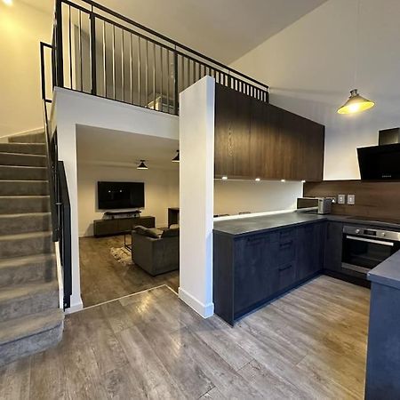 Luxurious 1-Bedroom With Parking Бирмингем Экстерьер фото